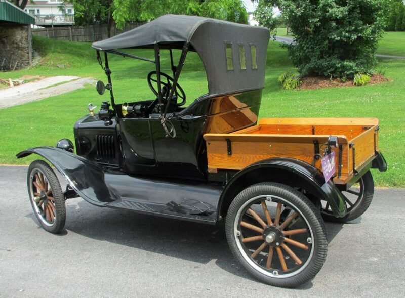 Ford roadster pickup replica