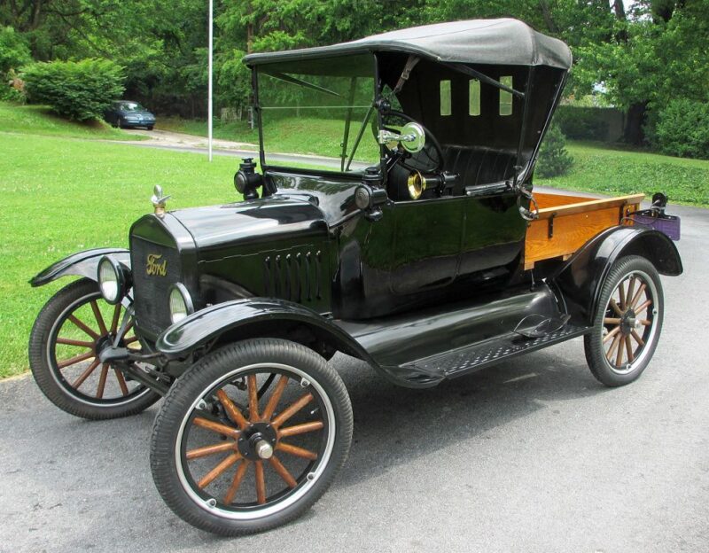 Ford roadster pickup replica