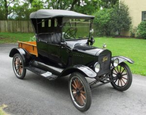 Ford roadster pickup replica